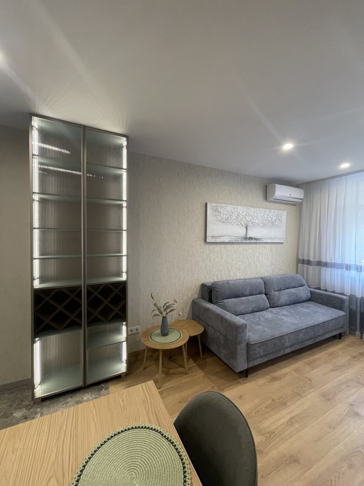 Аренда 2-комнатной квартиры 70 м², Александра Олеся ул., 7