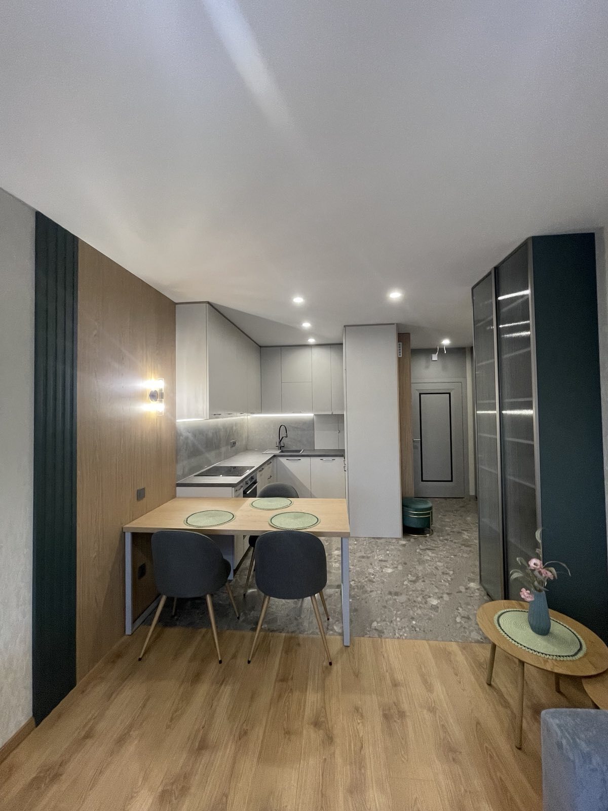 Аренда 2-комнатной квартиры 70 м², Александра Олеся ул., 7