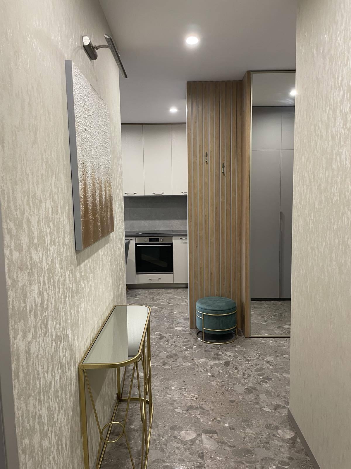 Аренда 2-комнатной квартиры 70 м², Александра Олеся ул., 7
