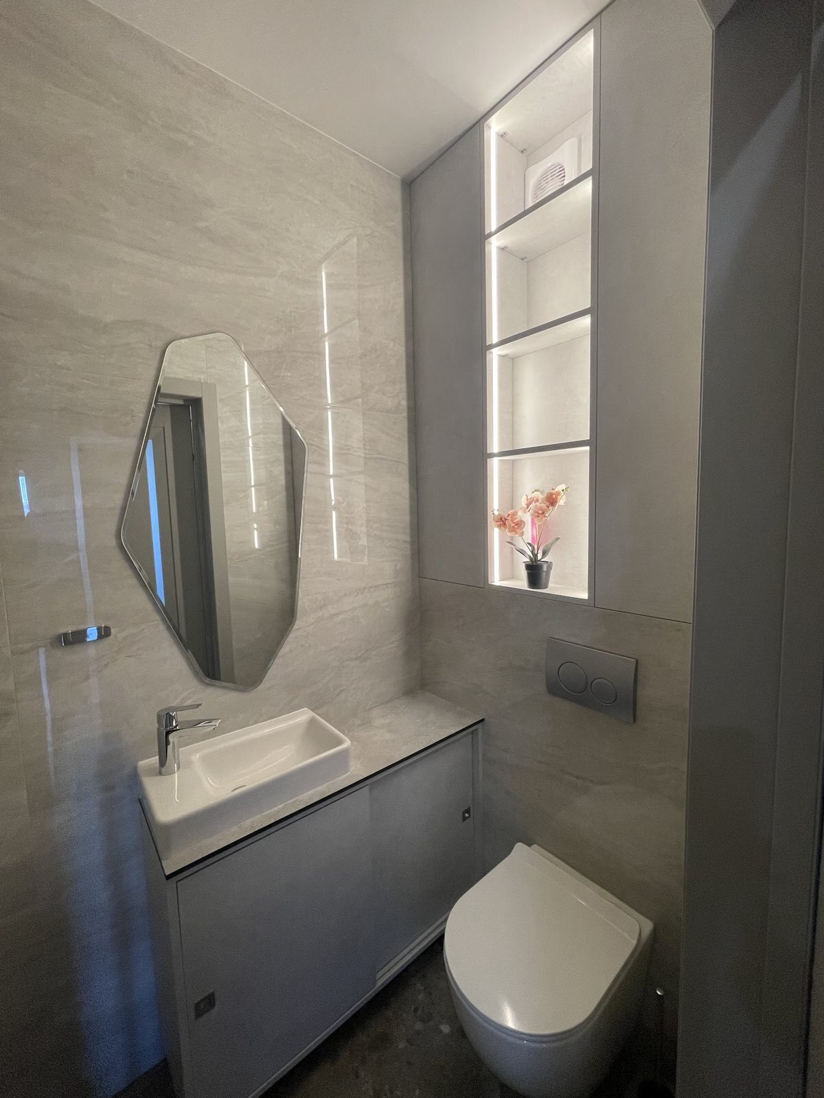 Аренда 2-комнатной квартиры 70 м², Александра Олеся ул., 7