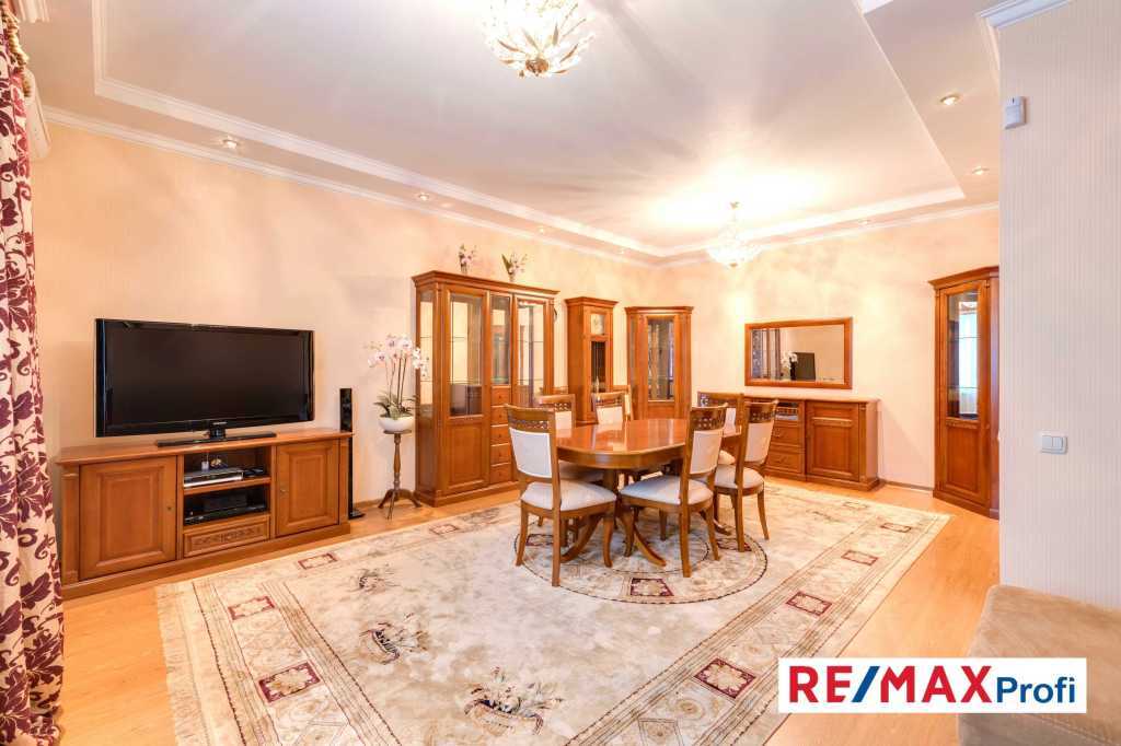 Продажа дома 450 м², Освіти
