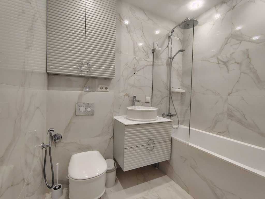 Оренда 2-кімнатної квартири 69 м², Академіка Глушкова просп.