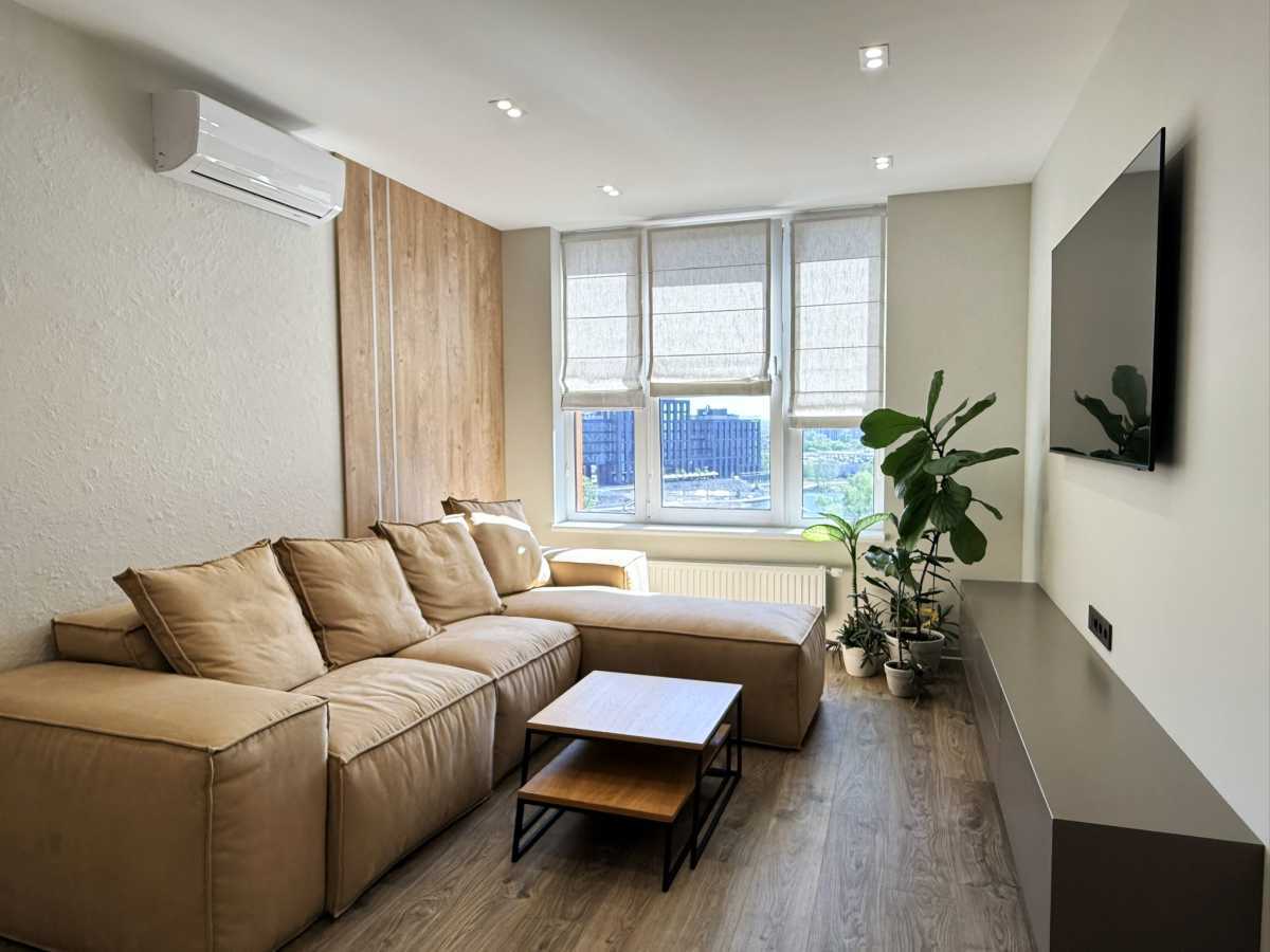 Продаж 2-кімнатної квартири 74.9 м², Дніпровська наб., 18а