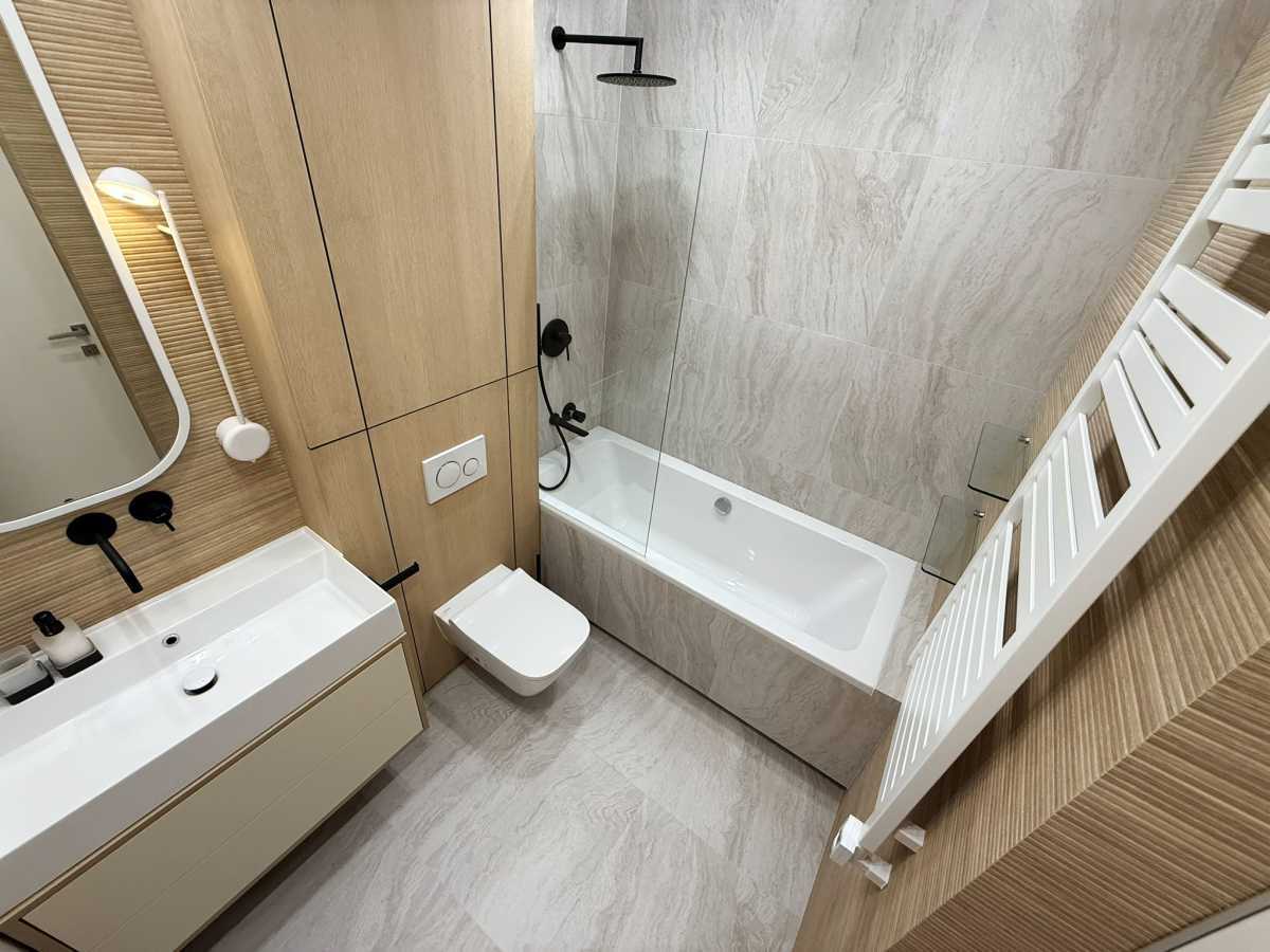 Продаж 2-кімнатної квартири 74.9 м², Дніпровська наб., 18а
