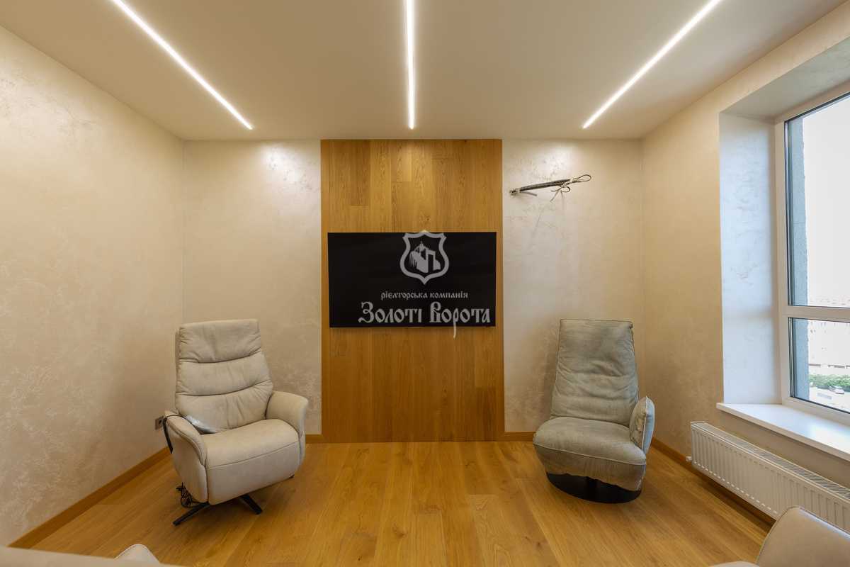 Продажа 4-комнатной квартиры 139 м², Героев Небесной Сотни просп., 18/1
