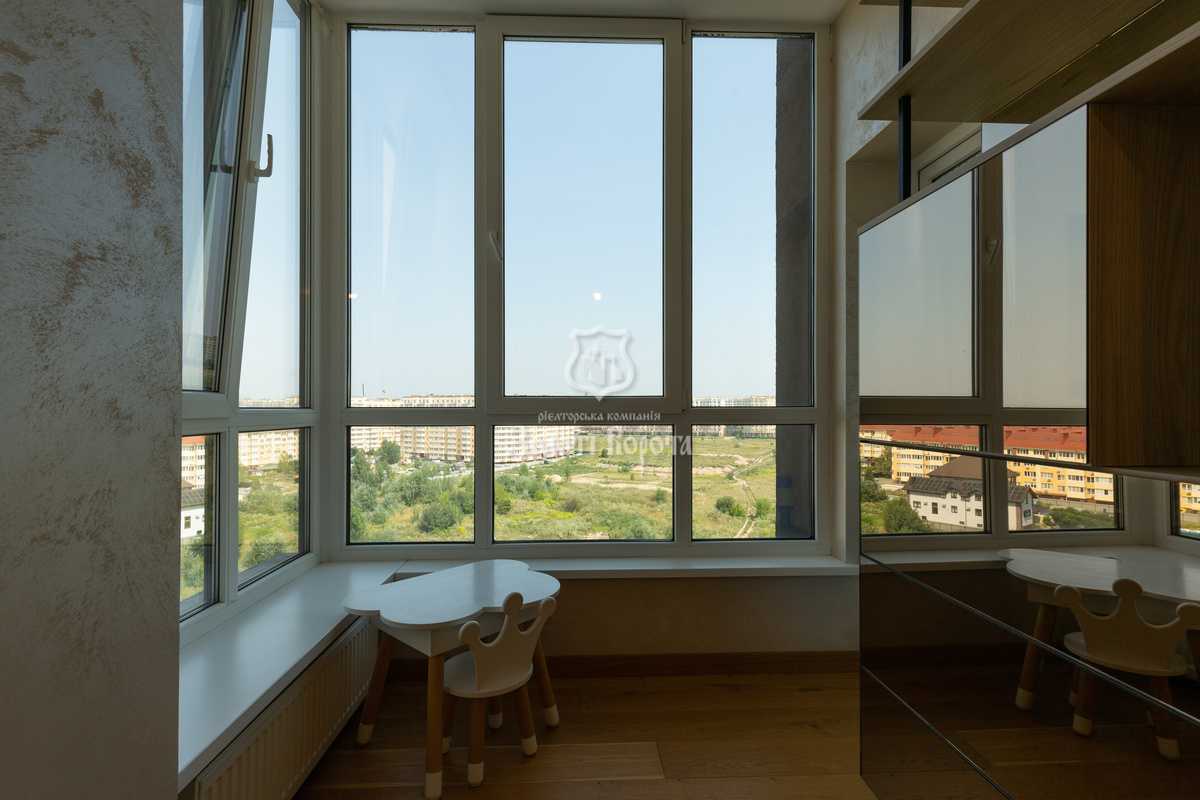 Продажа 4-комнатной квартиры 139 м², Героев Небесной Сотни просп., 18/1