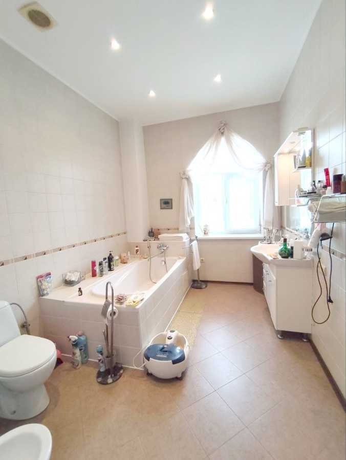 Продажа коттеджа 185 м², Врожайна