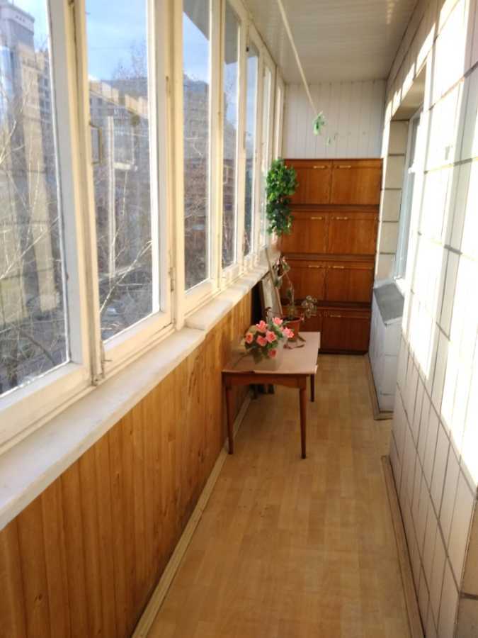 Оренда 1-кімнатної квартири 42 м², Жилянська вул., 72