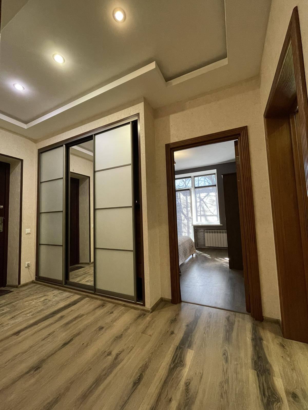 Продажа 3-комнатной квартиры 75 м², Радистов ул., вул.12