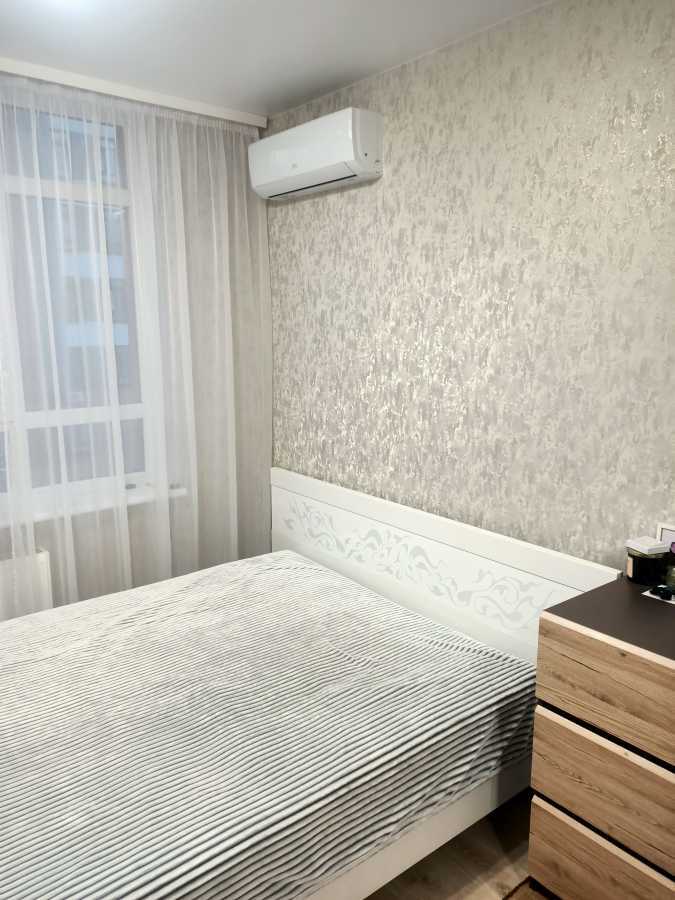 Оренда 1-кімнатної квартири 42 м², Миколи Гулака вул., 4