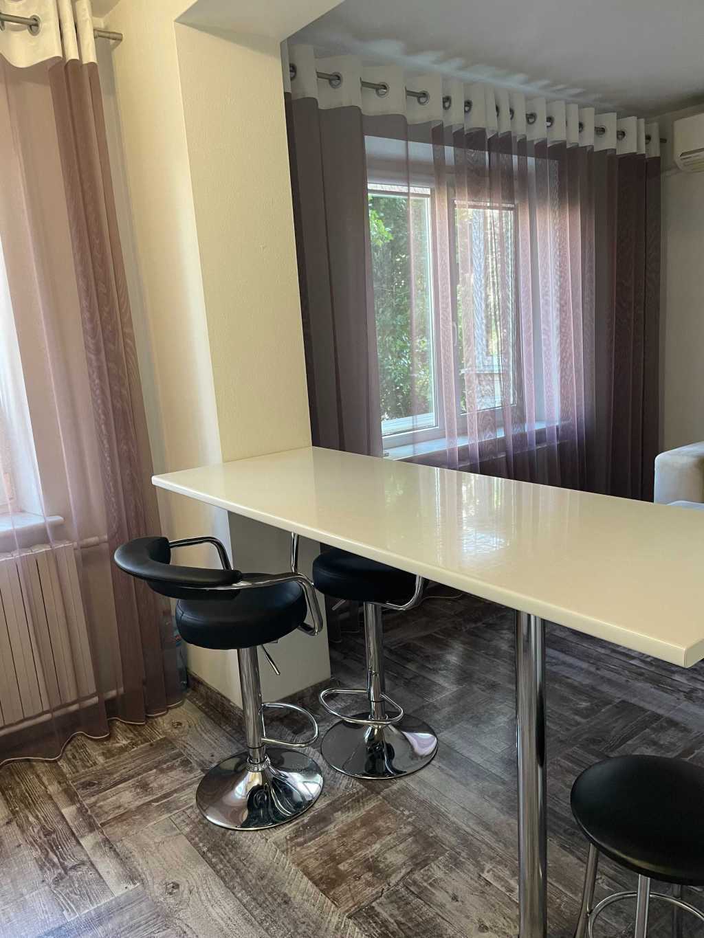 Продажа 3-комнатной квартиры 64 м², Набережная Победы ул., 98