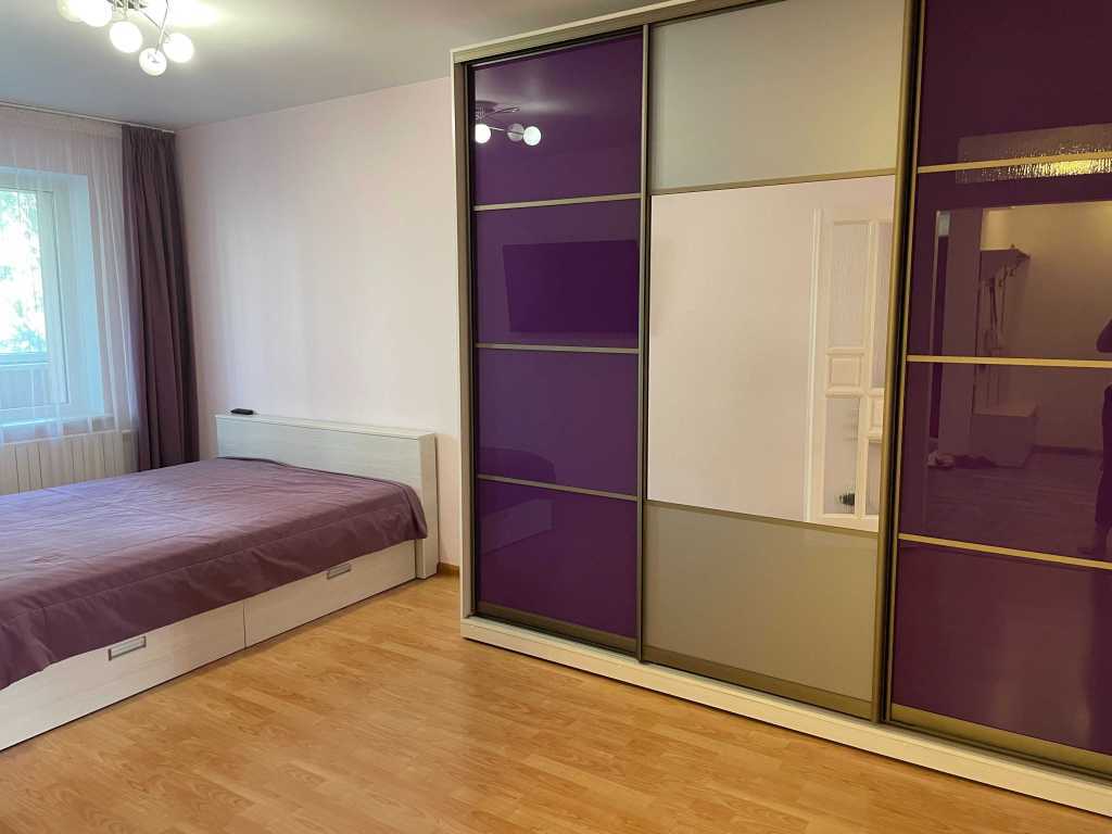 Продажа 3-комнатной квартиры 64 м², Набережная Победы ул., 98