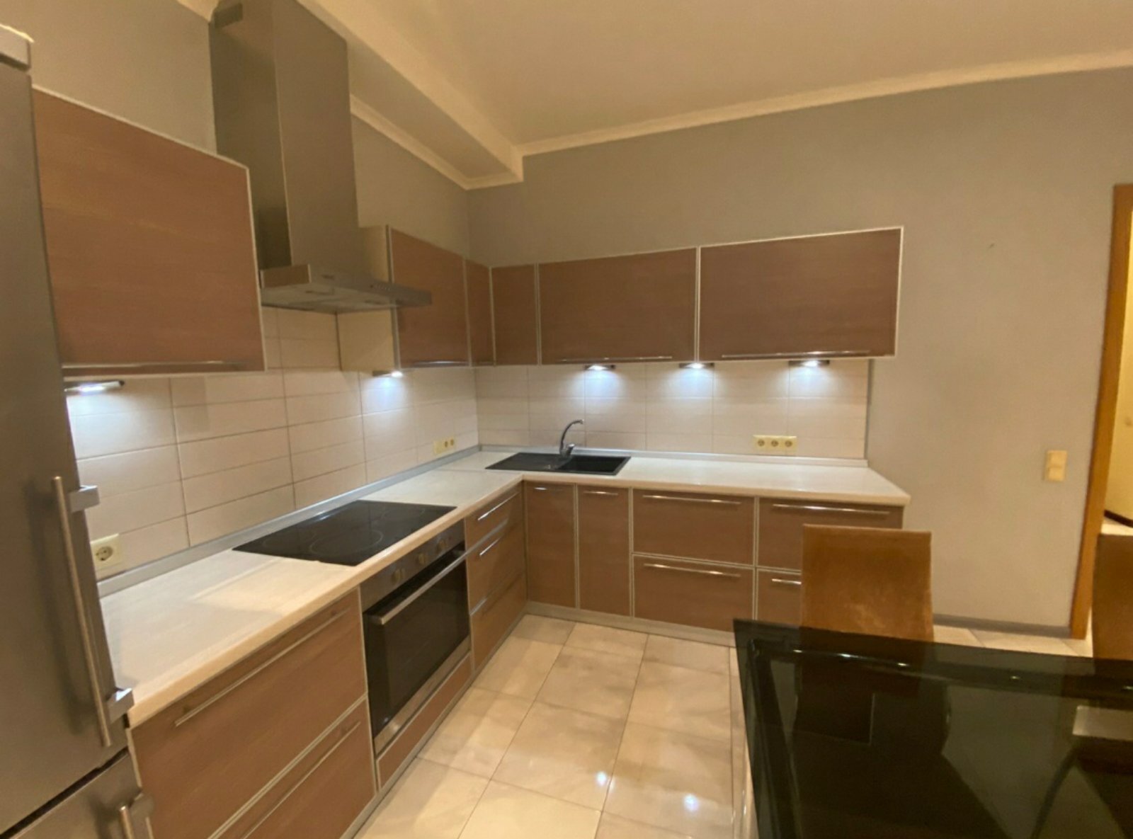 Аренда 2-комнатной квартиры 75 м², Космическая ул., 9а