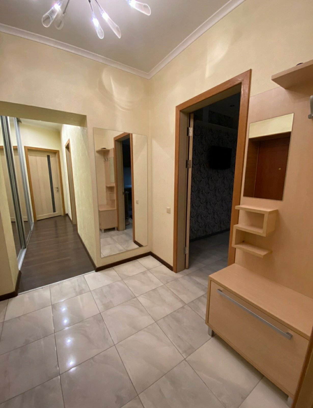 Аренда 2-комнатной квартиры 75 м², Космическая ул., 9а
