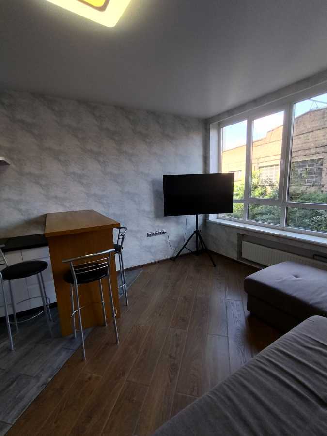 Продаж 2-кімнатної квартири 50 м², Шолуденка вул., 1А