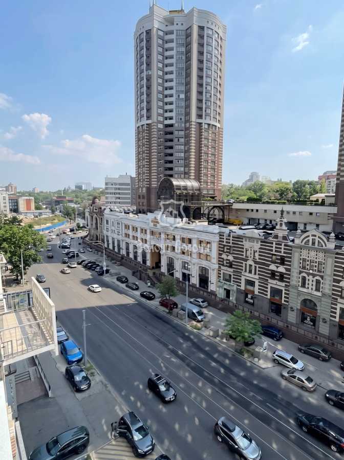 Продажа 1-комнатной квартиры 45 м², Глубочицкая ул., 25/15
