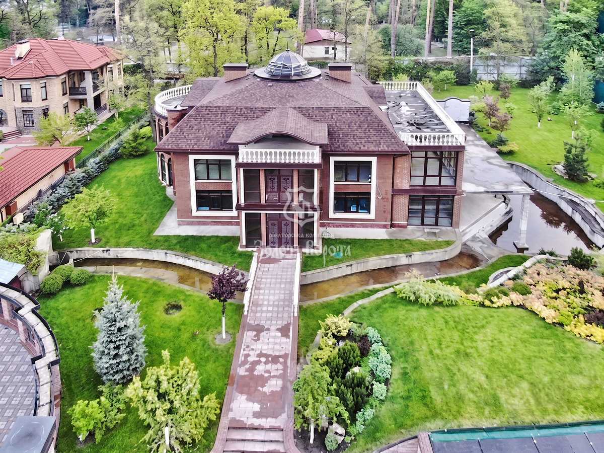 Продаж будинку 1432 м², Велика Житомирська вул., 4А