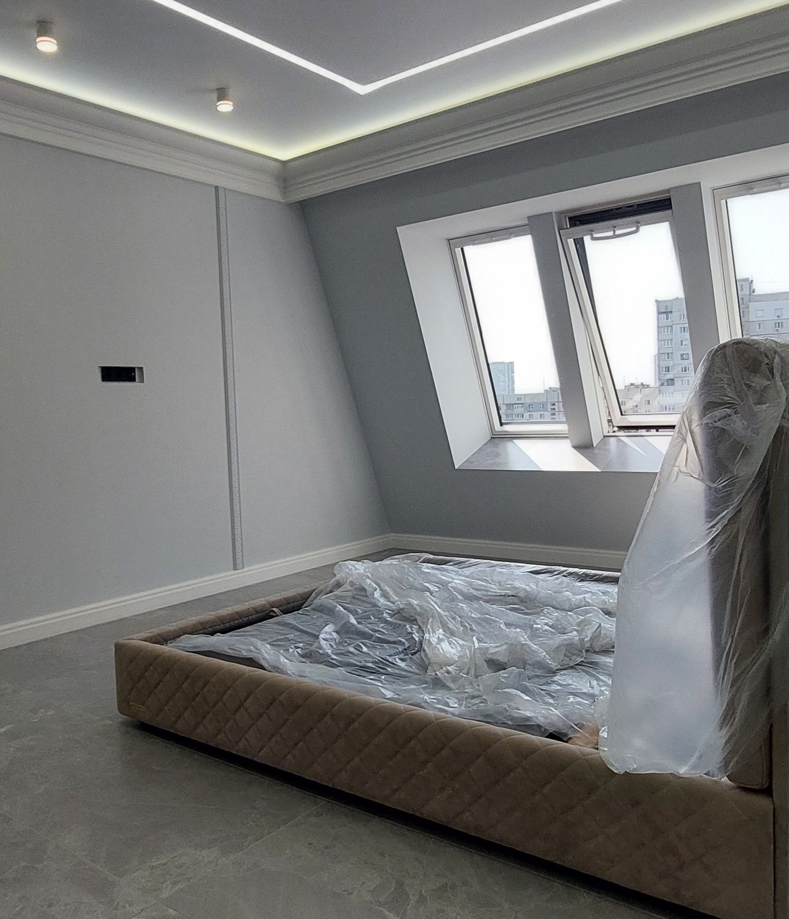 Продажа 2-уровневой квартиры 160 м², Новгородская ул., 46