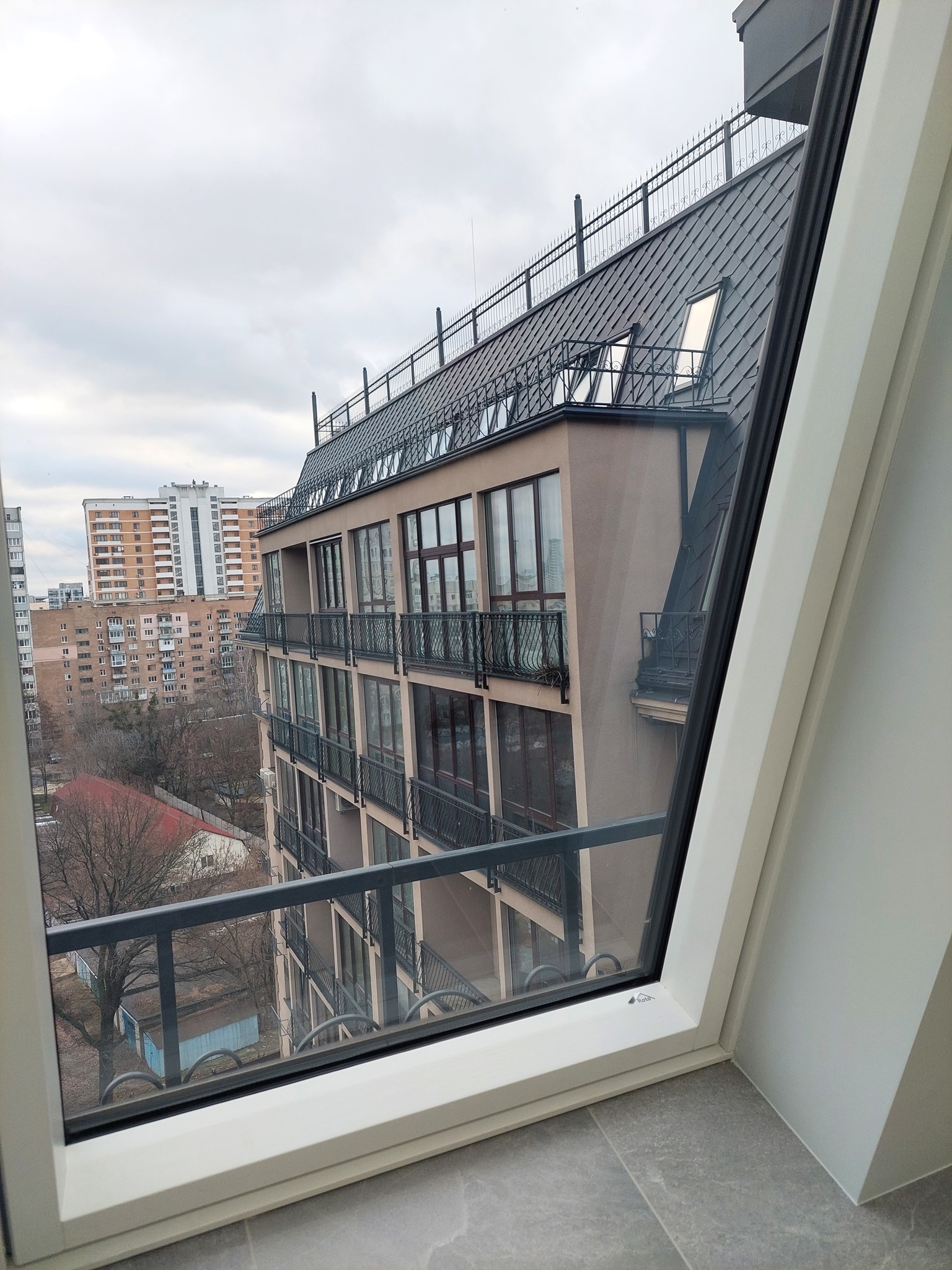 Продажа 2-уровневой квартиры 160 м², Новгородская ул., 46