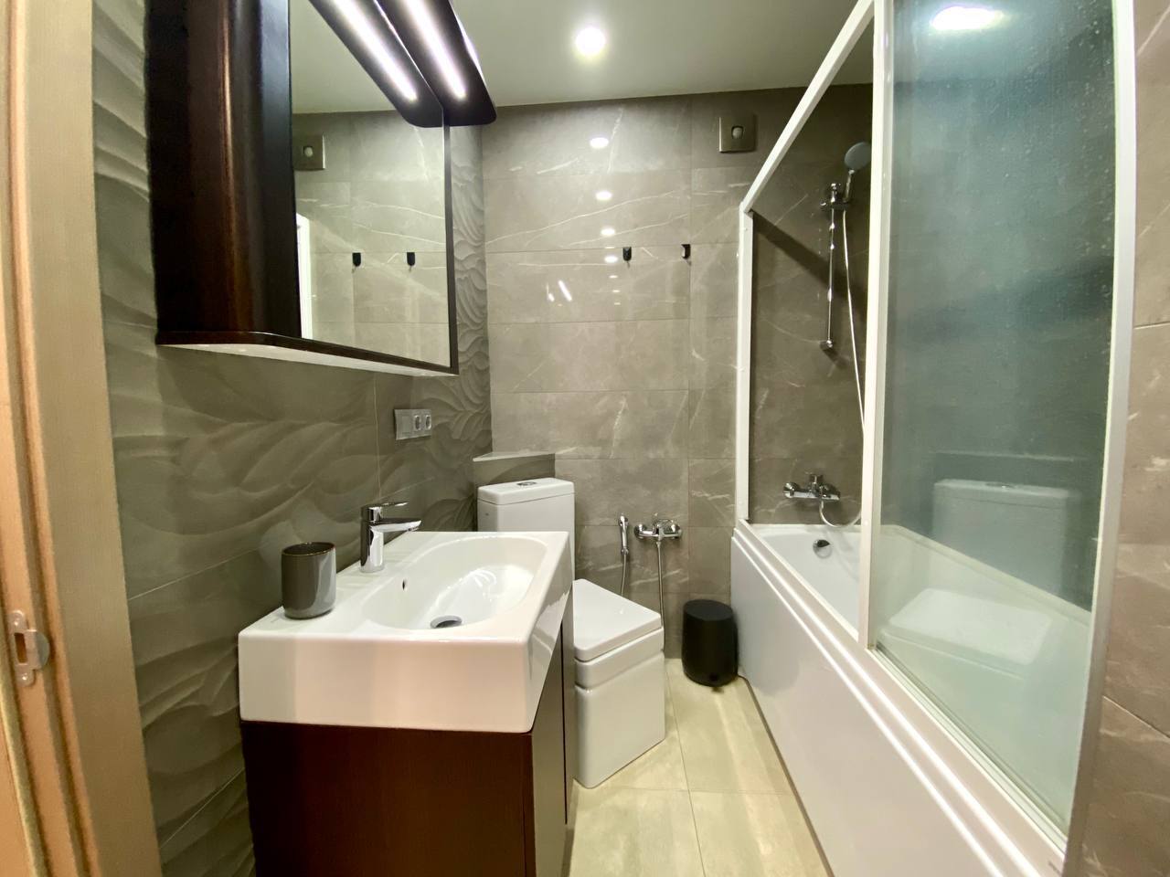 Оренда 2-кімнатної квартири 45 м², Бородинська вул.