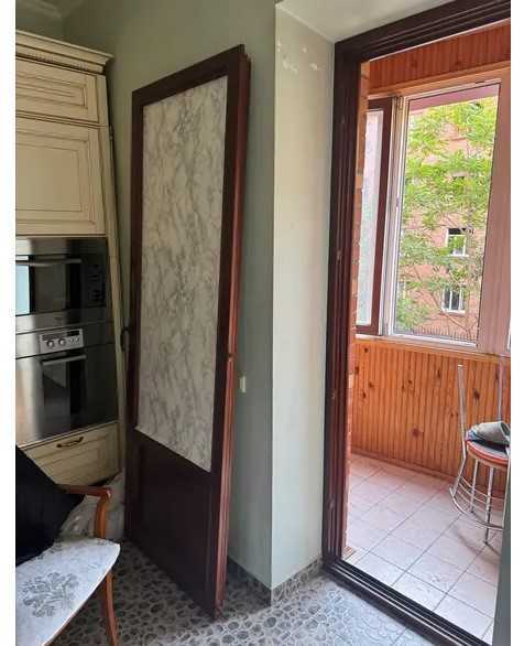 Продаж 5-кімнатної квартири 210.8 м², Жилянська вул., 30А