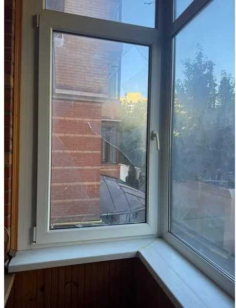 Продаж 5-кімнатної квартири 210.8 м², Жилянська вул., 30А