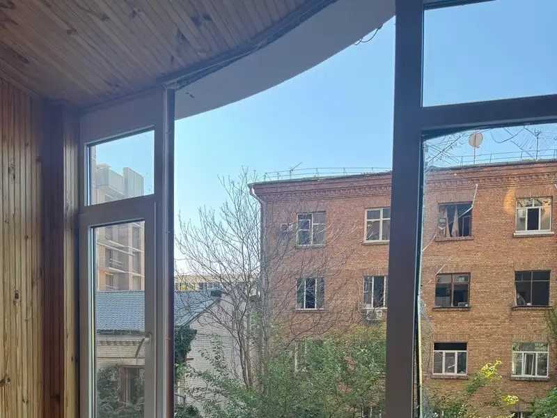 Продаж 5-кімнатної квартири 210.8 м², Жилянська вул., 30А