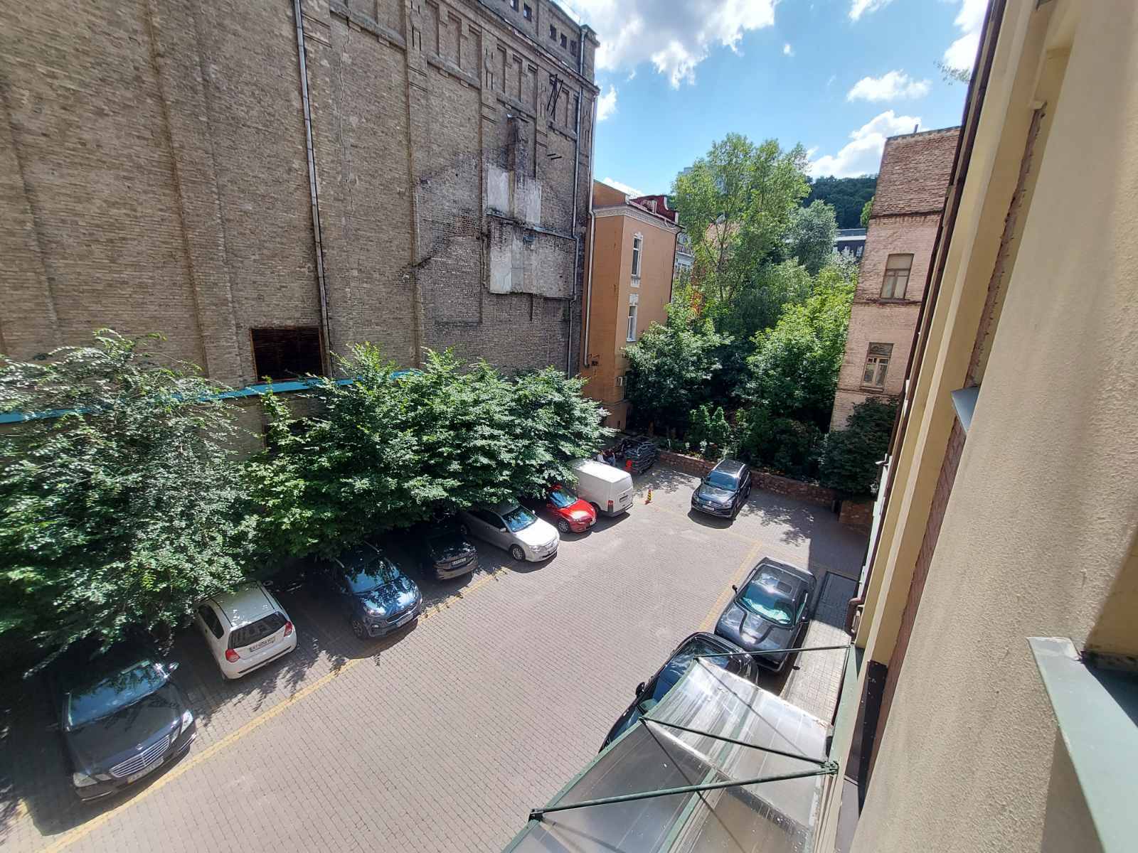 Аренда офиса 327 м², Игоревская ул.
