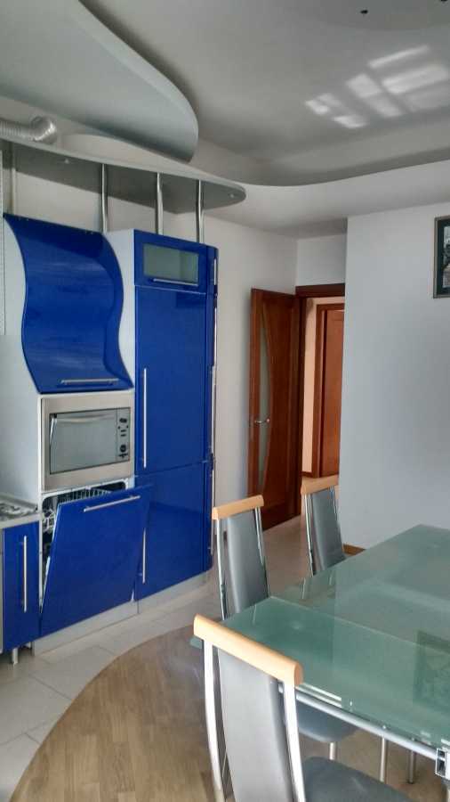 Аренда 3-комнатной квартиры 110 м², Ярославов Вал ул., 19