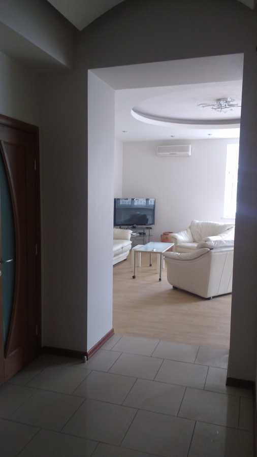 Аренда 3-комнатной квартиры 110 м², Ярославов Вал ул., 19