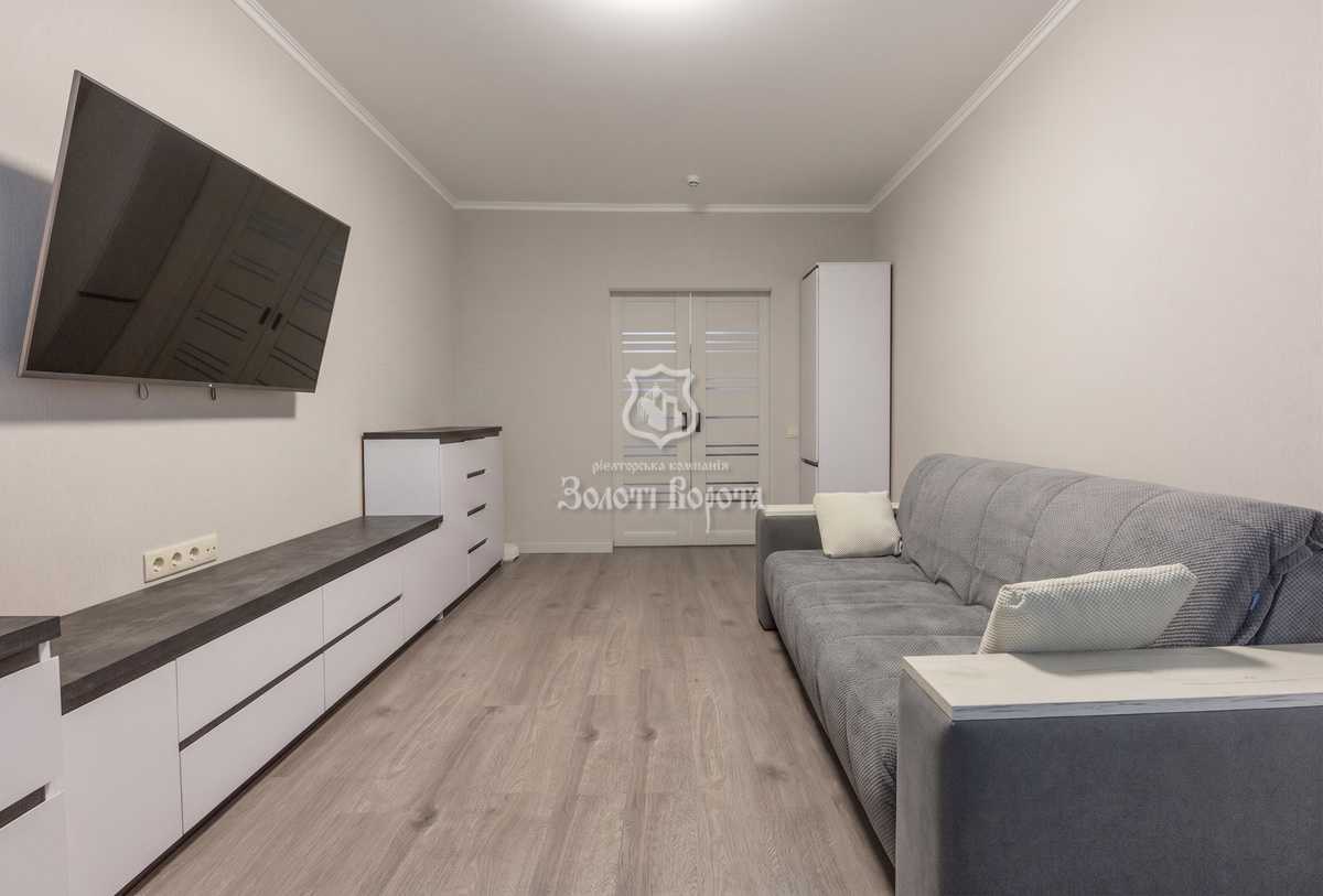 Продаж 3-кімнатної квартири 93.1 м², Урлівська вул., 30