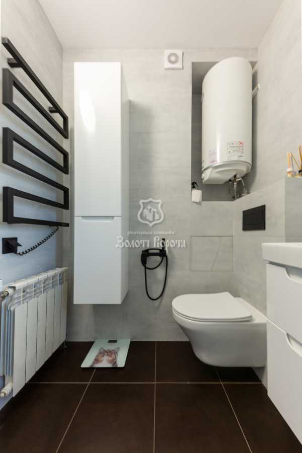 Продаж 3-кімнатної квартири 93.1 м², Урлівська вул., 30
