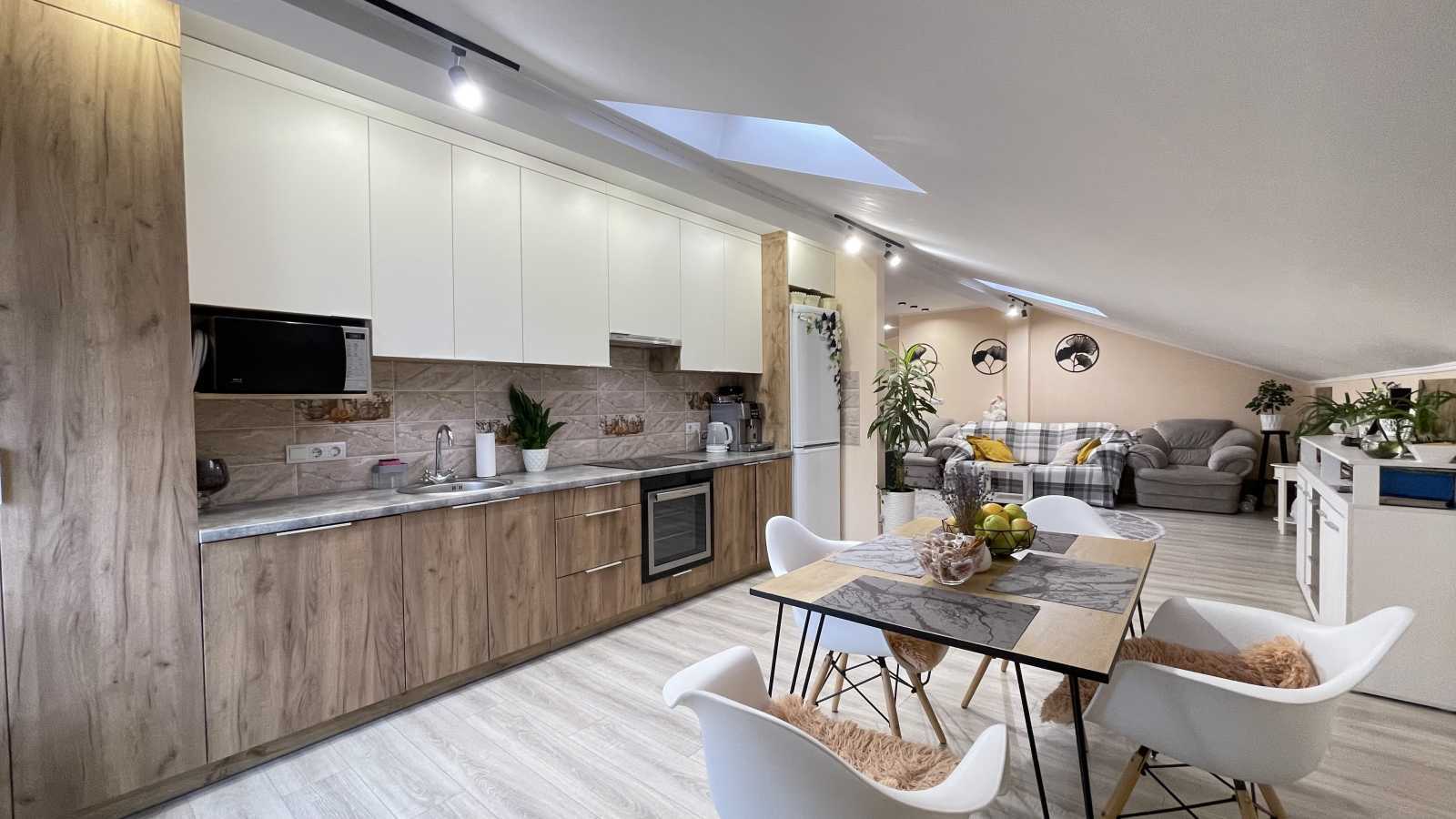 Продаж 3-кімнатної квартири 118.6 м², Січових Стрільців вул., 2/3