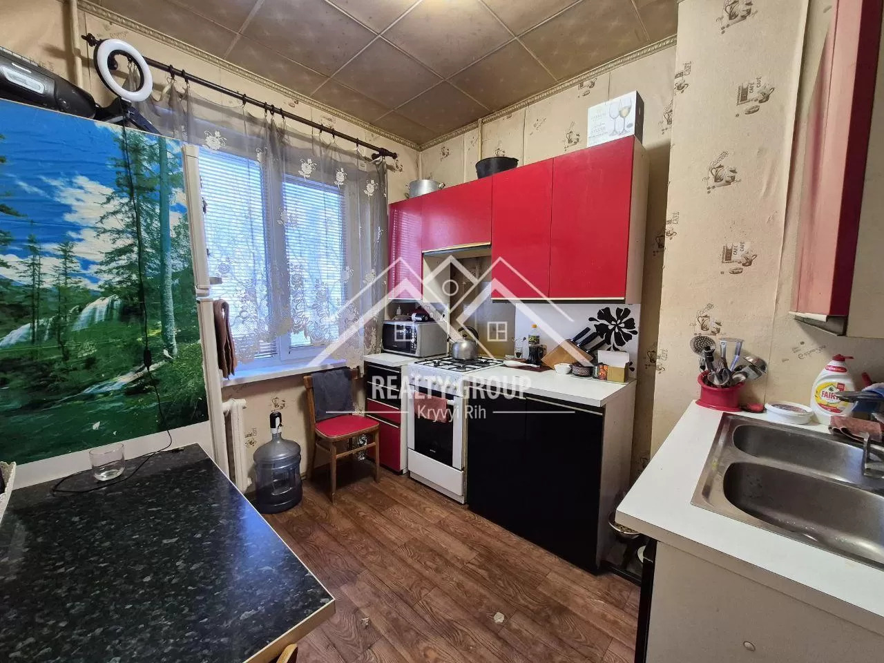 Продажа 2-комнатной квартиры 48 м², Солнечный мркн. ул.