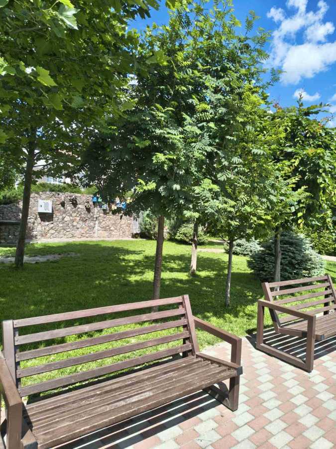 Продаж 5-кімнатної квартири 114 м², Центральна вул., 49
