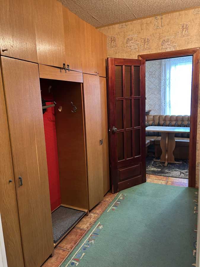 Продаж 3-кімнатної квартири 72 м², Олімпійська, 8а