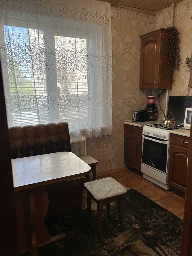 Продаж 3-кімнатної квартири 72 м², Олімпійська, 8а