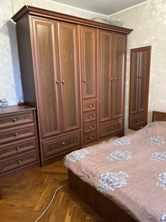 Продаж 3-кімнатної квартири 72 м², Олімпійська, 8а