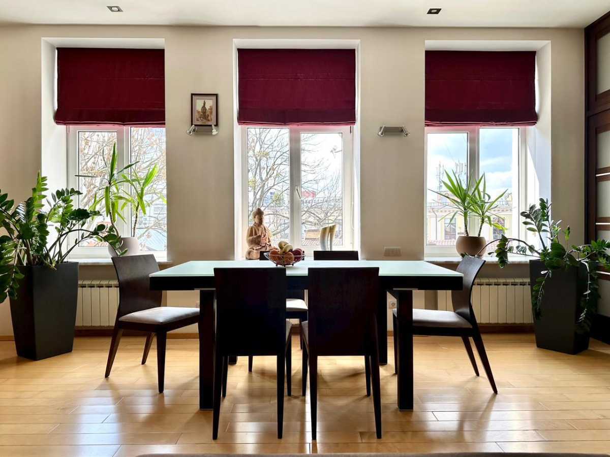 Продаж 3-кімнатної квартири 93.6 м², Князів Острозьких, 5/2Б