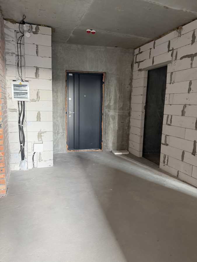 Продажа 2-комнатной квартиры 75.8 м², Днепровская наб.