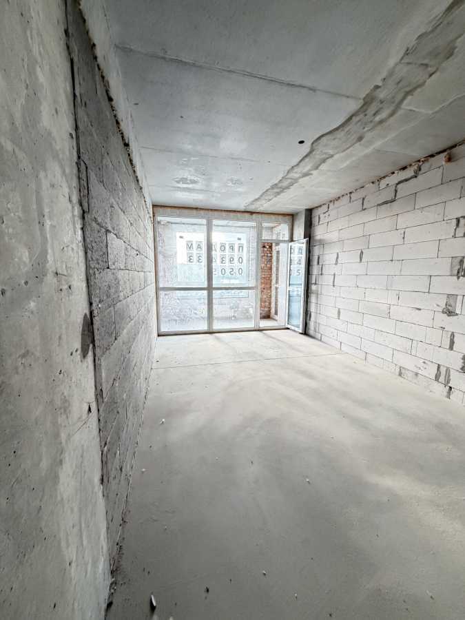 Продажа 2-комнатной квартиры 75.8 м², Днепровская наб.