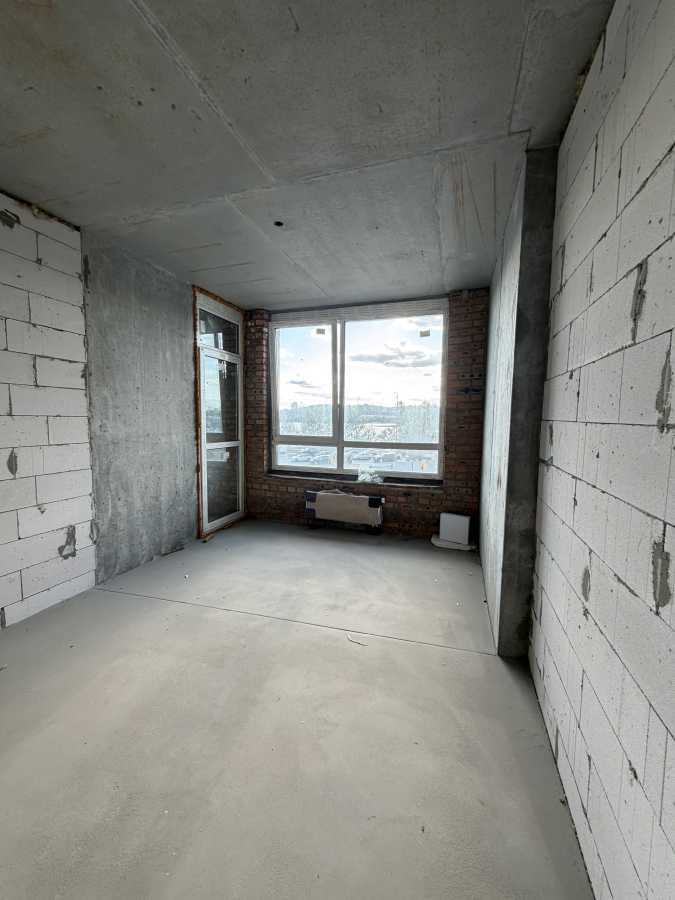 Продажа 2-комнатной квартиры 75.8 м², Днепровская наб.