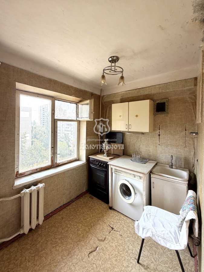 Продаж 2-кімнатної квартири 45.7 м², Раїси Окіпної вул., 5