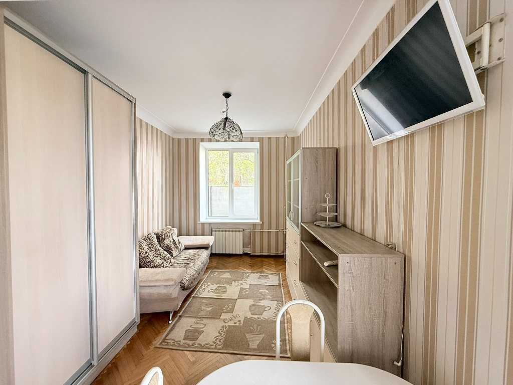 Продаж 2-кімнатної квартири 43 м², Монтажників вул., 53