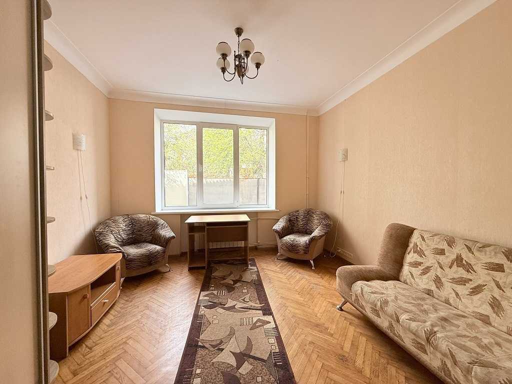 Продаж 2-кімнатної квартири 43 м², Монтажників вул., 53