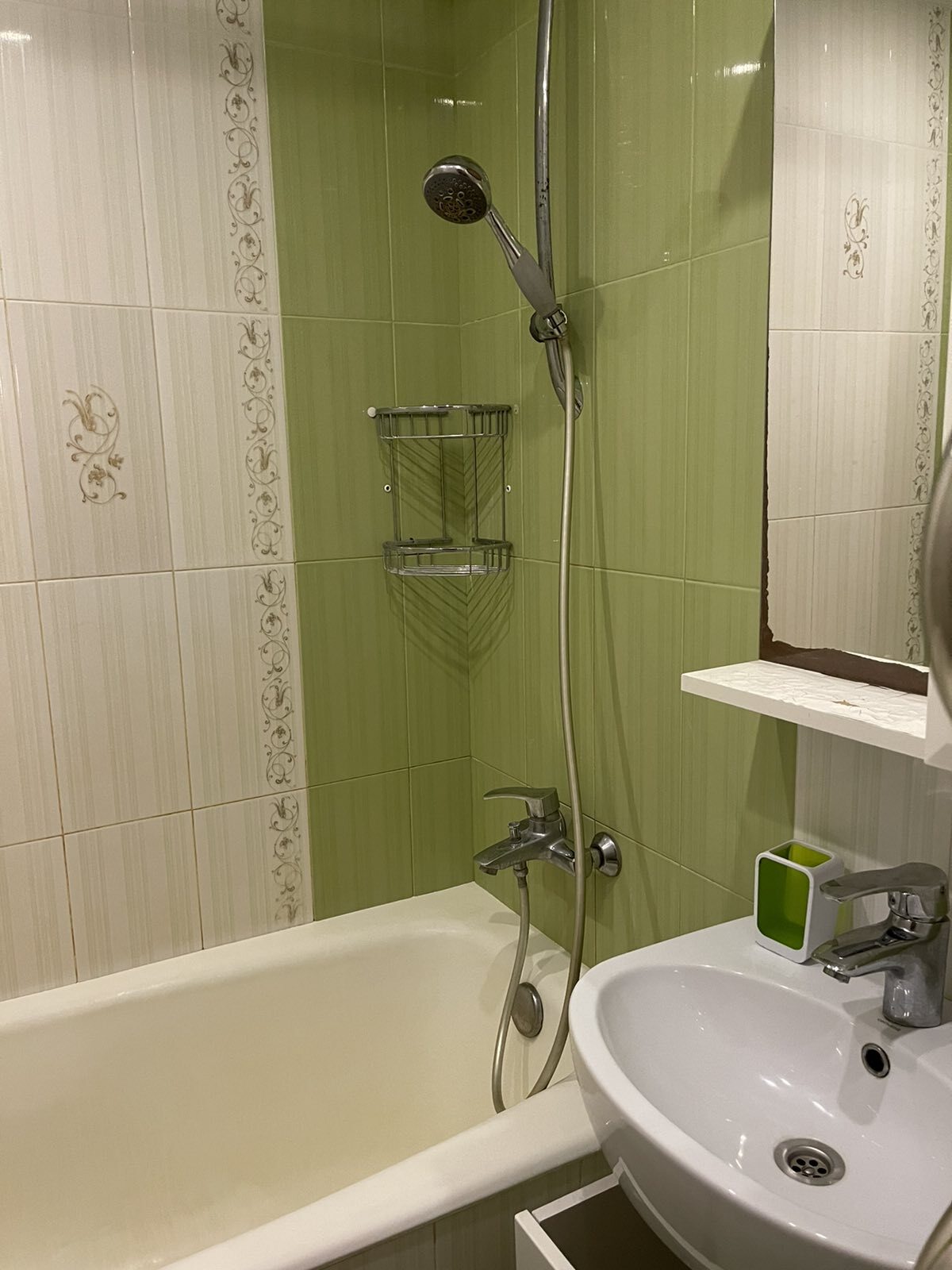 Аренда 3-комнатной квартиры 70 м², Николая Закревского ул., 37