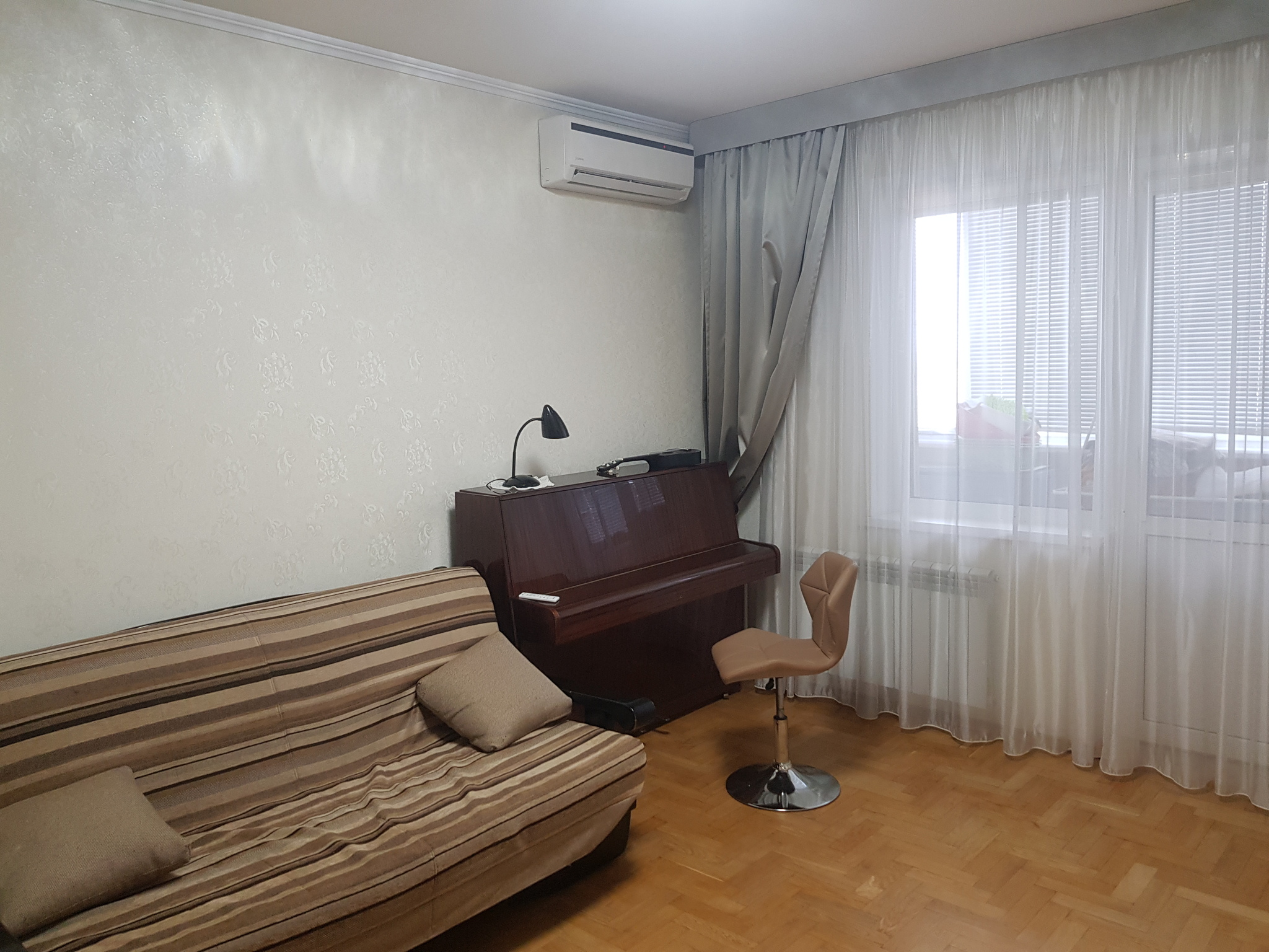 Аренда 3-комнатной квартиры 70 м², Николая Закревского ул., 37