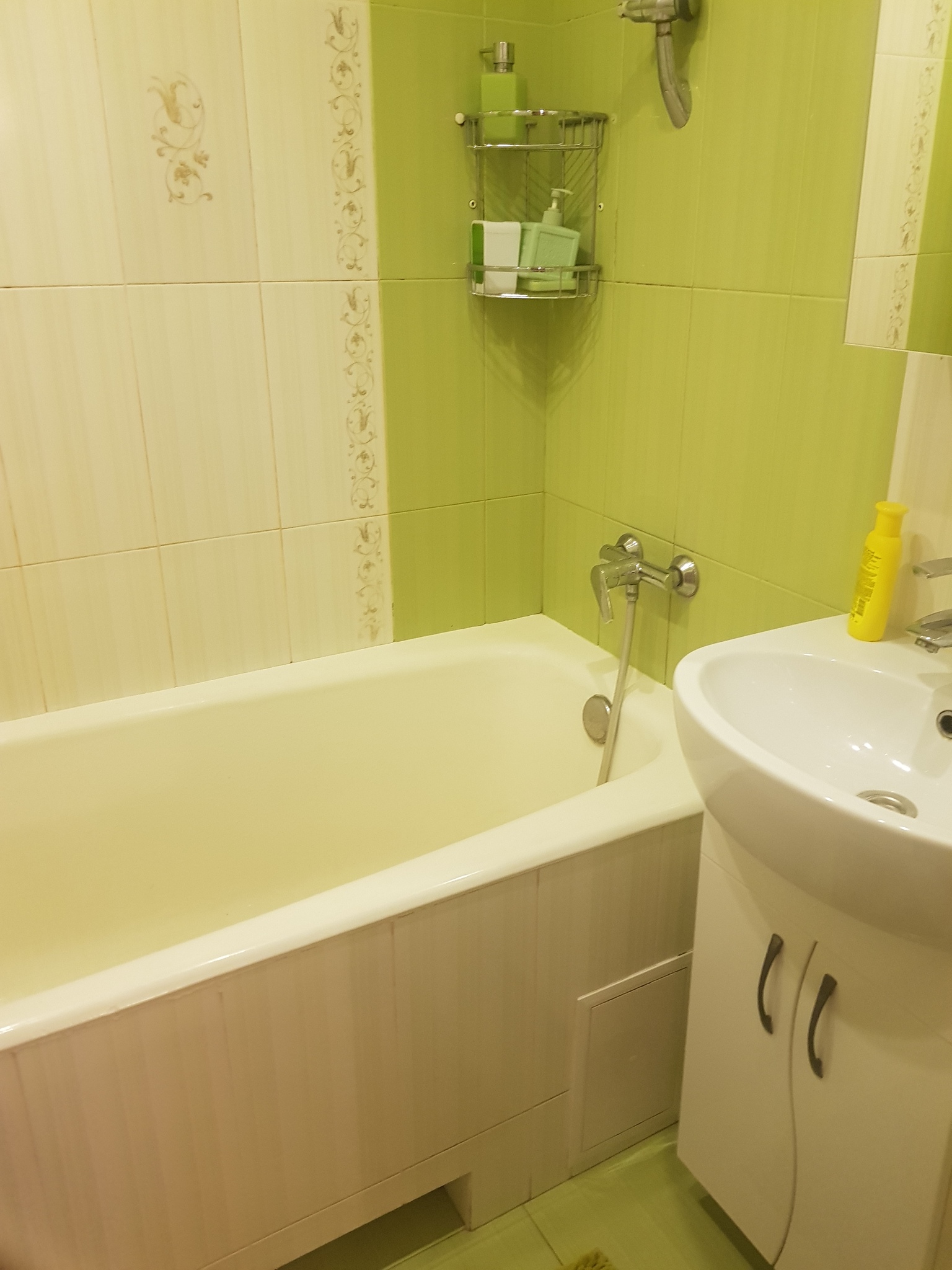 Аренда 3-комнатной квартиры 70 м², Николая Закревского ул., 37