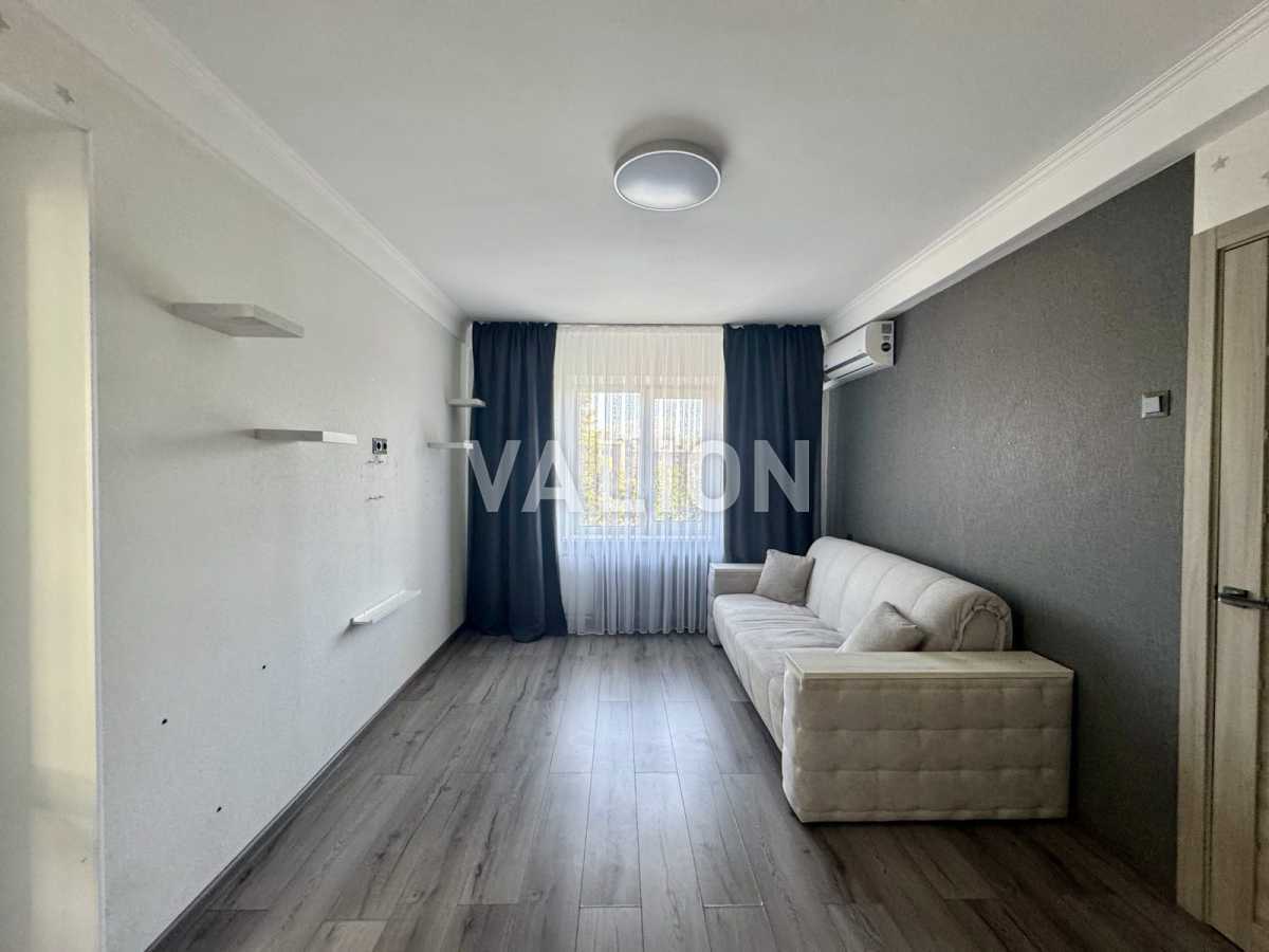 Продажа 1-комнатной квартиры 40 м², Светлицкого ул., 30/20