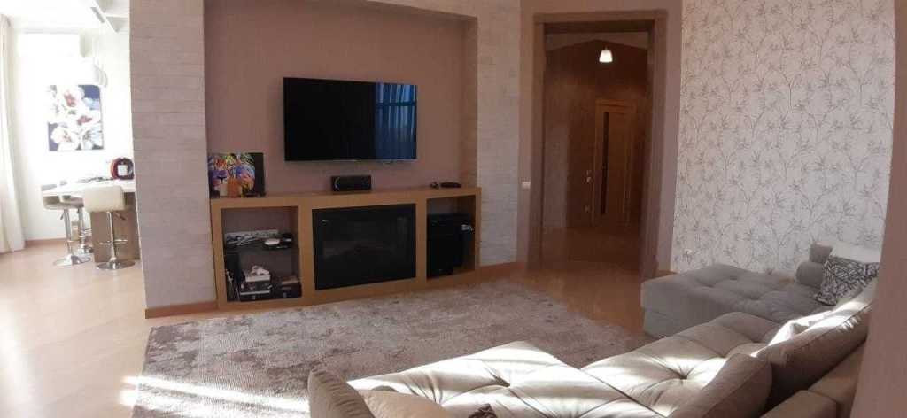Продажа 4-комнатной квартиры 137 м², Дмитриевская ул., 66А